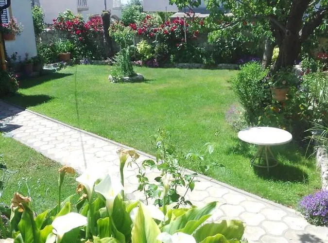 Tribunj * Tribunj (Sibenik-Knin)